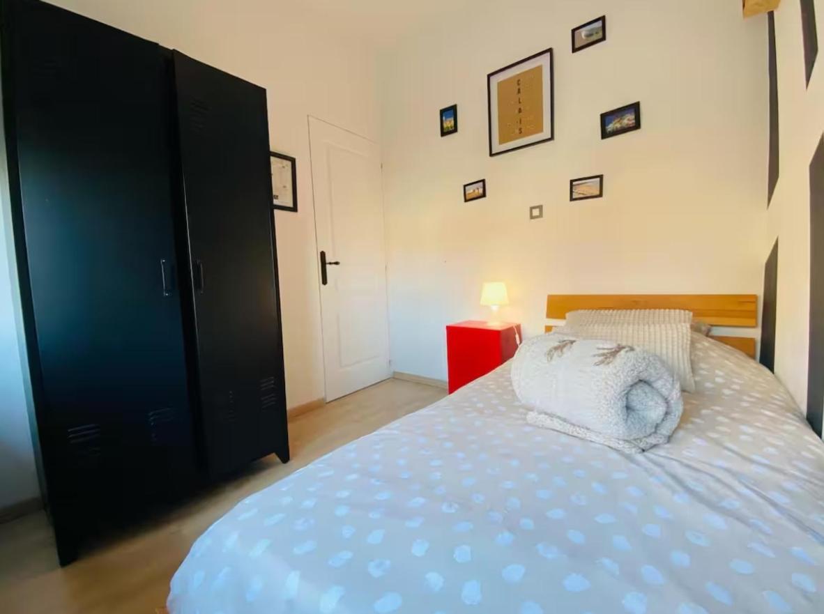 Chambre Privee Au Coeur De กาเลส์ ภายนอก รูปภาพ